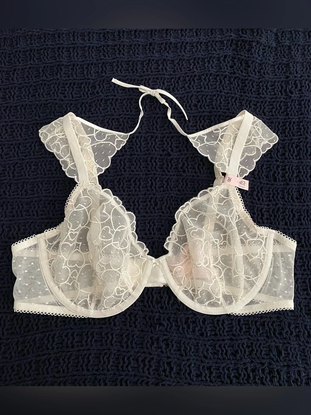 Victoria Secret Tease white underwire bra Size 40C